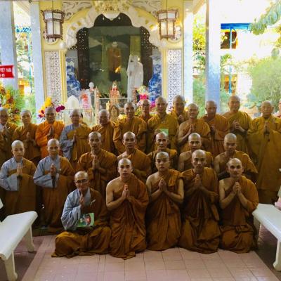 Lễ Quy Y - Truyền thọ Tam Quy ngũ giới và Chư vị Tân Tỳ Kheo - Tỳ Kheo Ni đảnh lễ Chư Tôn trưởng lão tại Tổ Đình Quan Âm Tu Viện.